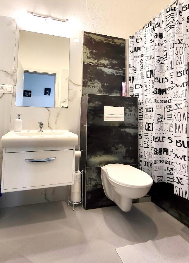 Oskar Wilde Apartamento Stará ľubovňa Exterior foto