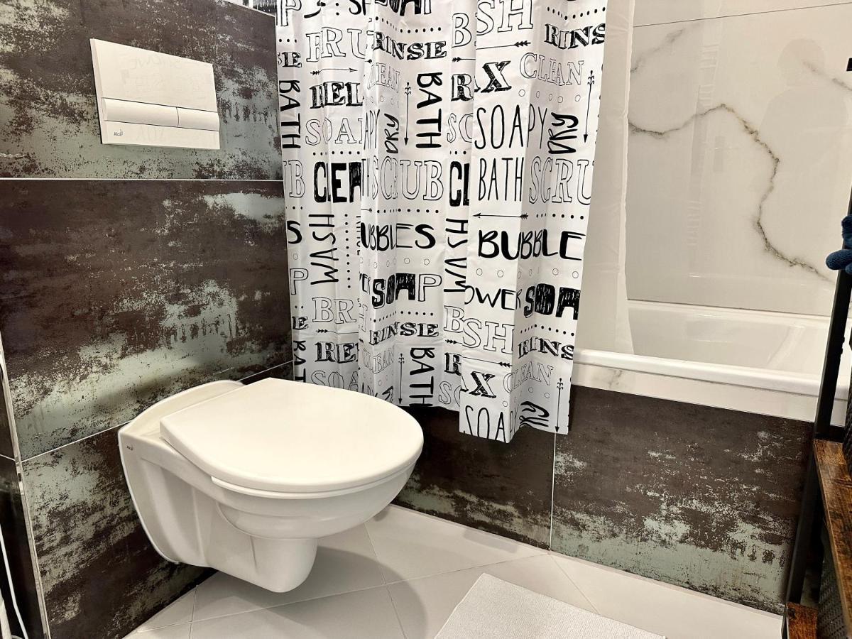 Oskar Wilde Apartamento Stará ľubovňa Exterior foto